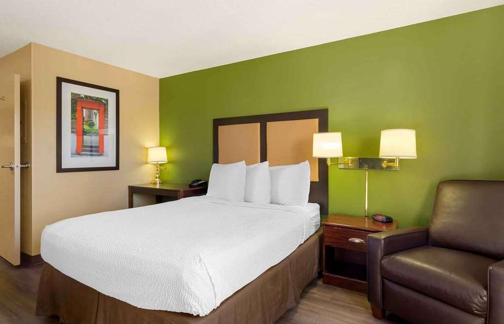 Extended Stay America Suites - St Petersburg - Clearwater - Executive Dr Largo Quarto foto