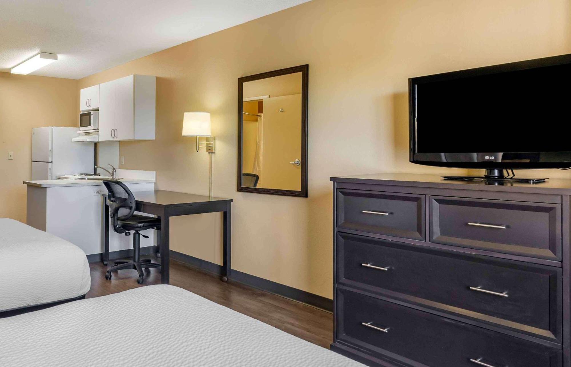 Extended Stay America Suites - St Petersburg - Clearwater - Executive Dr Largo Exterior foto