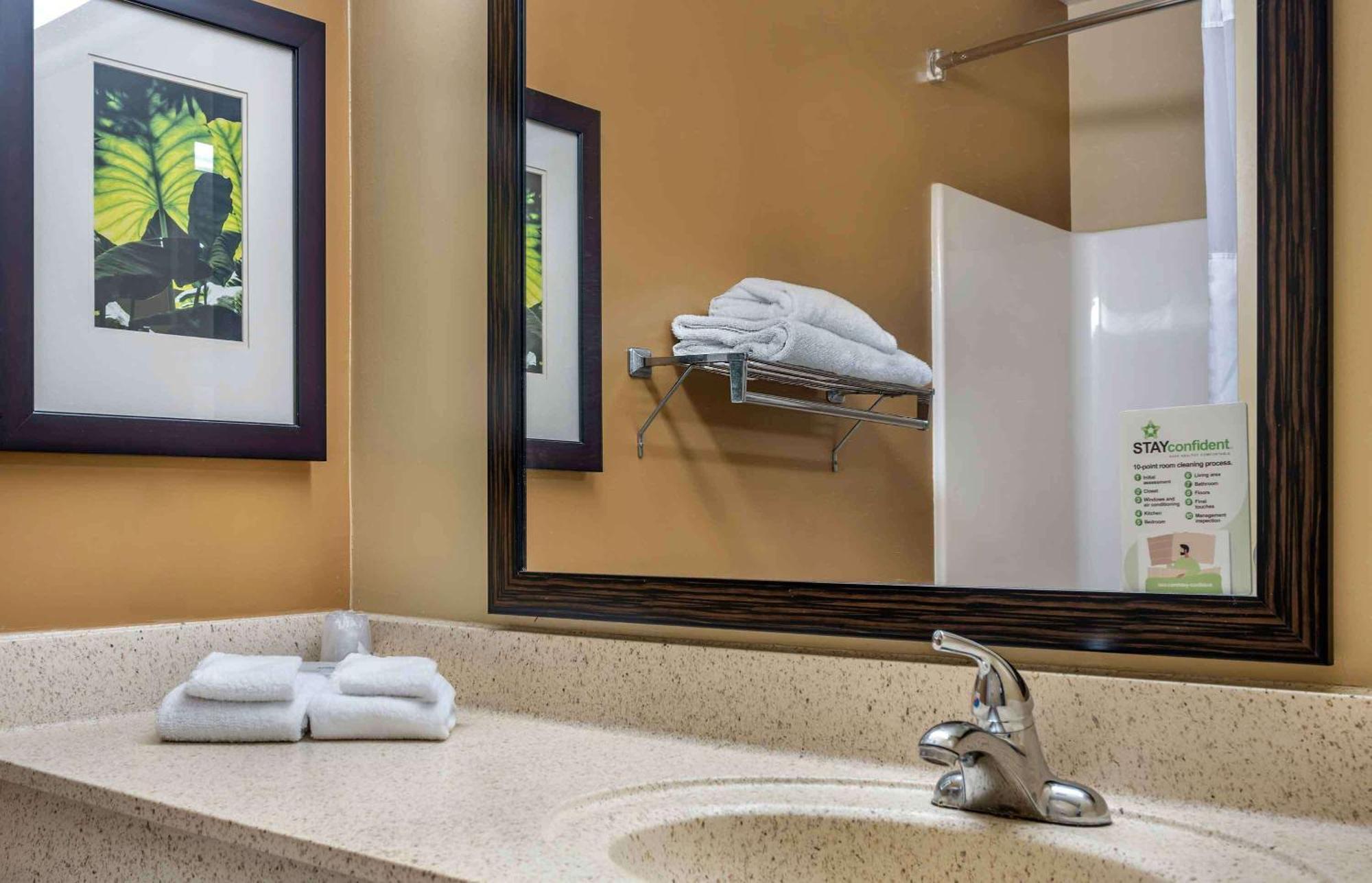 Extended Stay America Suites - St Petersburg - Clearwater - Executive Dr Largo Exterior foto