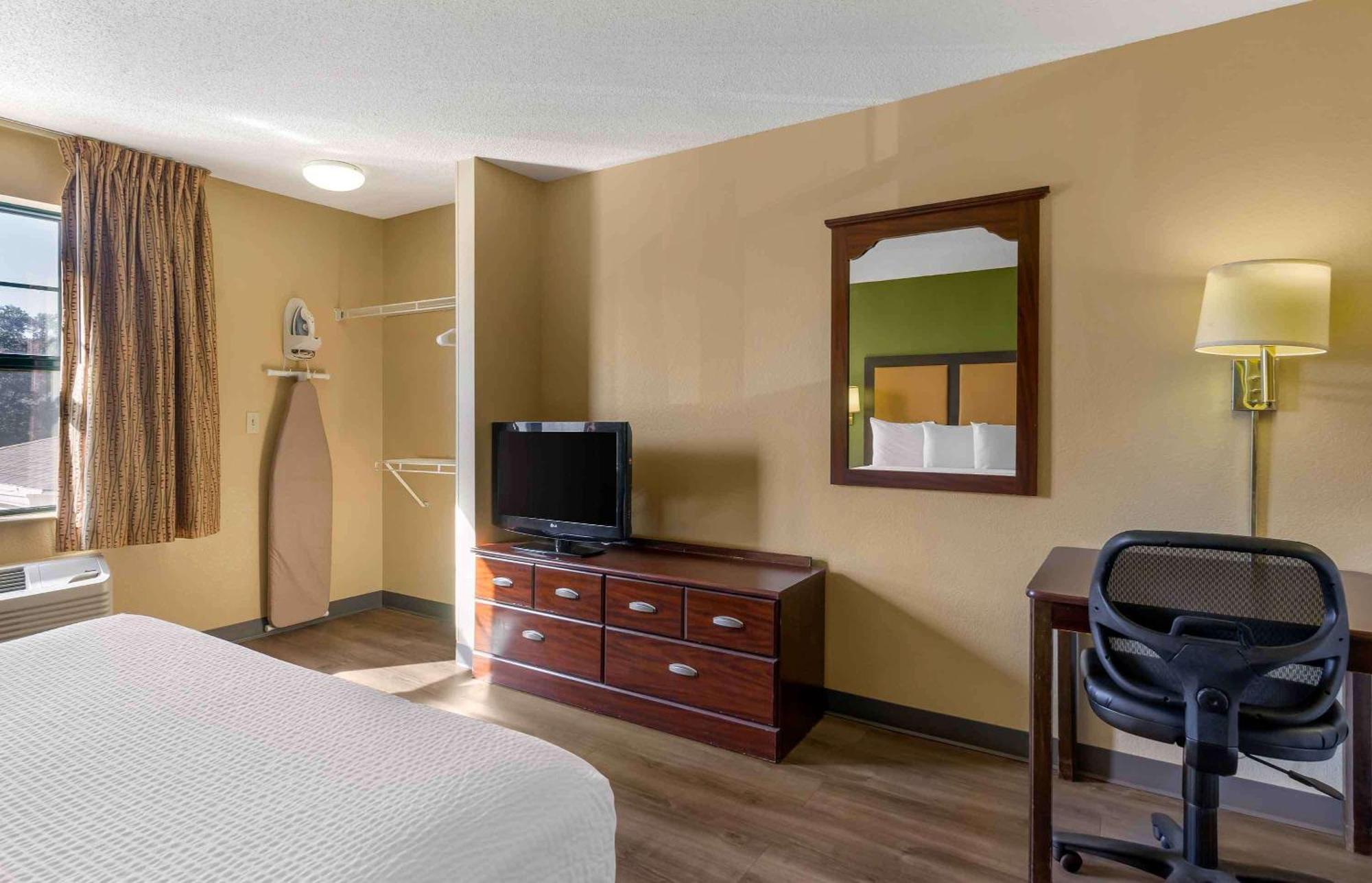 Extended Stay America Suites - St Petersburg - Clearwater - Executive Dr Largo Exterior foto