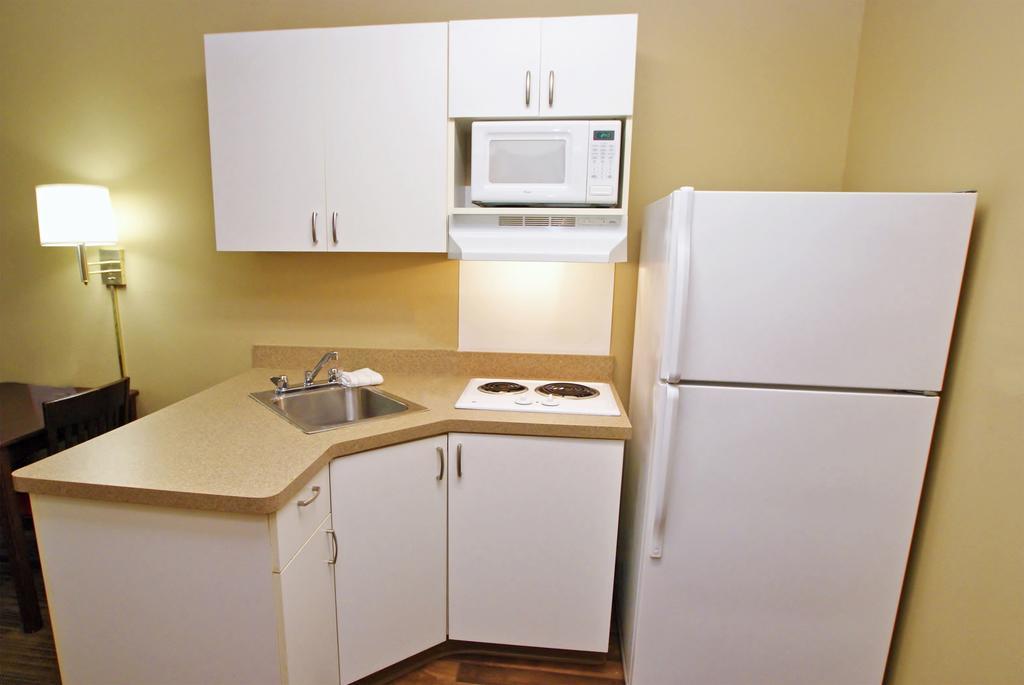 Extended Stay America Suites - St Petersburg - Clearwater - Executive Dr Largo Exterior foto
